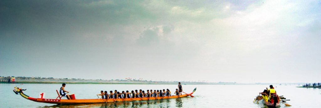 A dragon boat on Miluo River